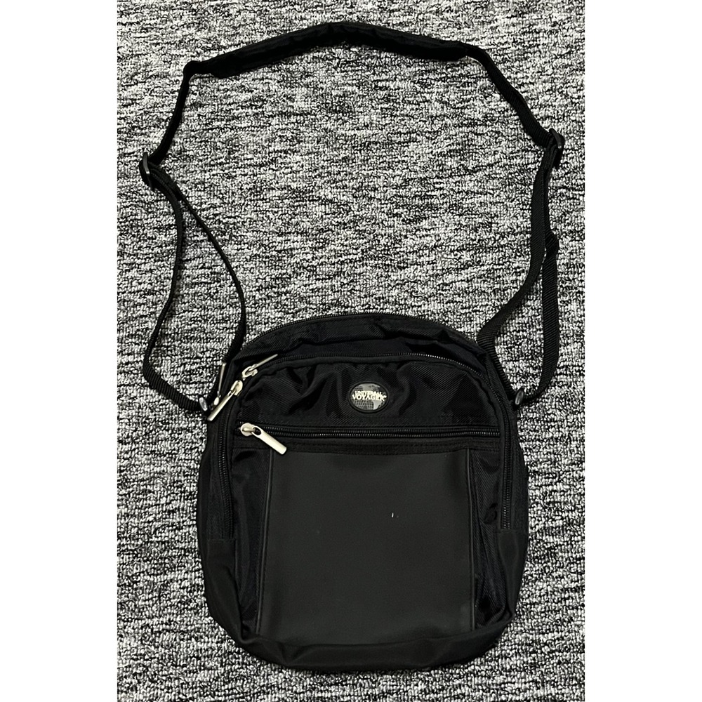 Universal Voyager Black Nylon Crossbody Travel Bag Padded Strap Messenger